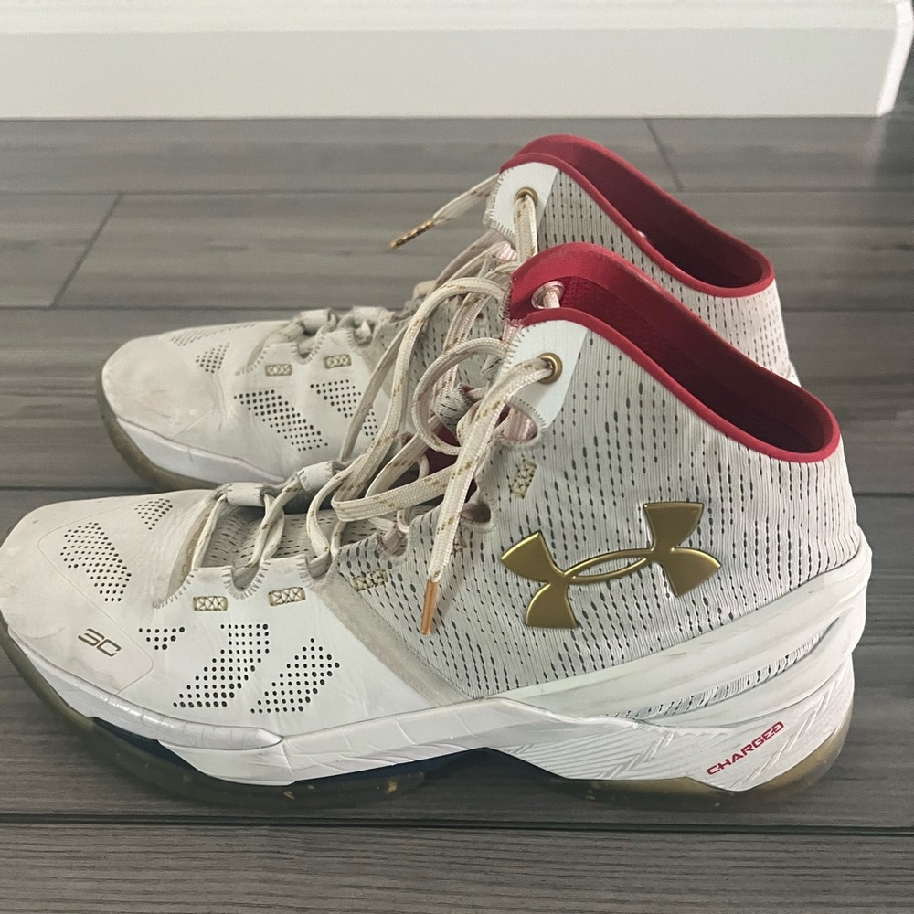Under Armour Adult Curry 2 Basketball Shoes
